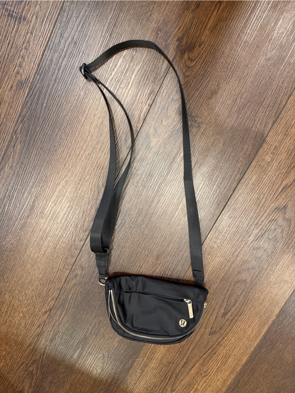 Lululemon Black Crossbody Sling Bag - Small Everyday Shoulder Bag